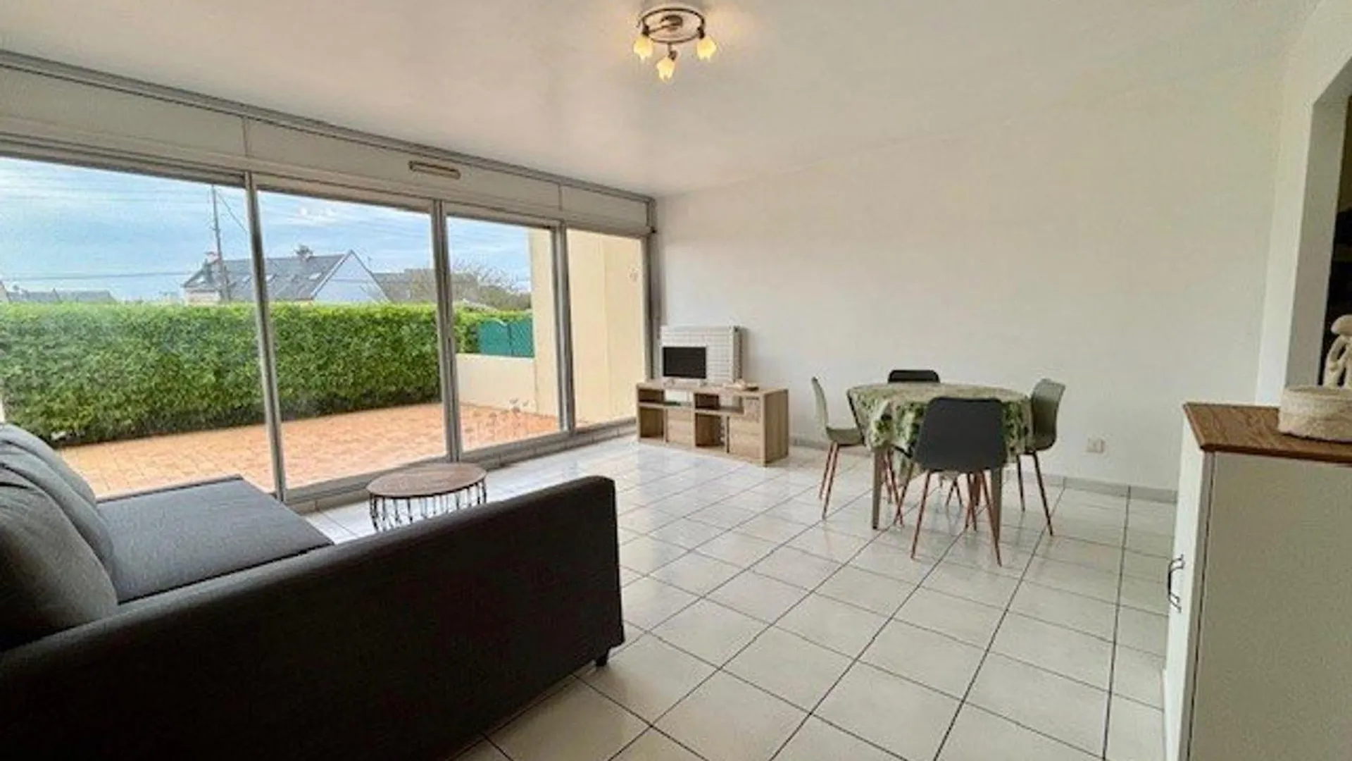 Studio Charmant Avec Terrasse Ensoleillee Et Parking A Quiberon - Fr-1-478-314 0*,
